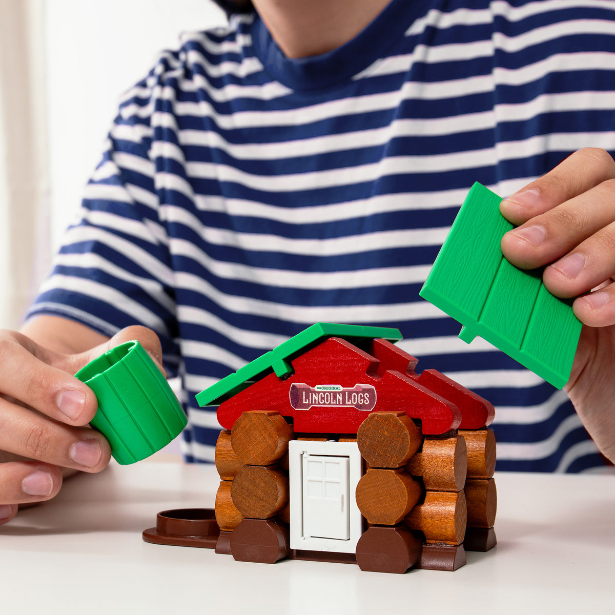 MINI CLASSICS – LINCOLN LOGS MINI HOME - US 8057